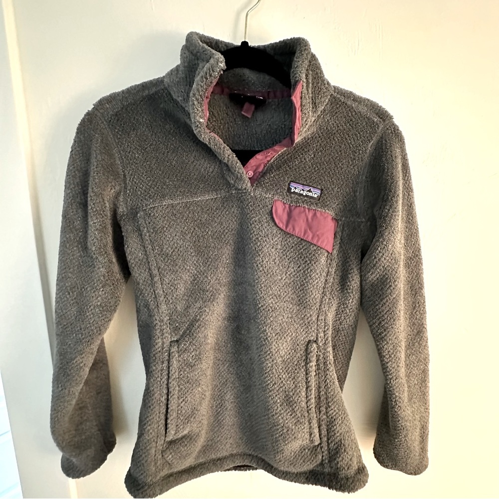MOVING SALE 🍾 Patagonia Gray Pullover Fleece